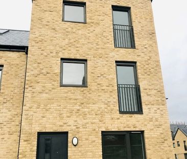 5 Bed Detached House, Glenalmond Place, EH11 - Photo 2