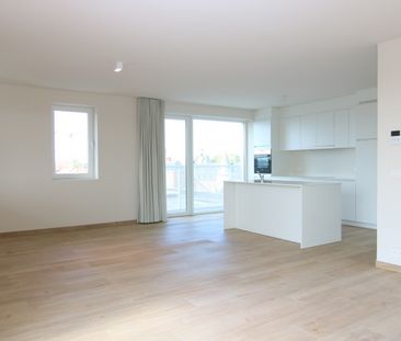 Instapklaar appartement met prachtig zicht op de Leie - Photo 1