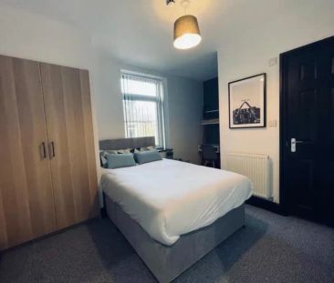 Deluxe Ensuite - Photo 6