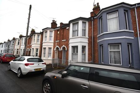 2 bedroom house to rent - Photo 2