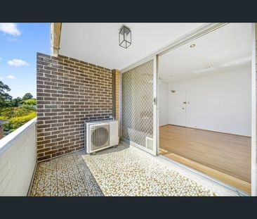 North Facing Two bedroom Unit in the heart of Eastwood - Photo 4