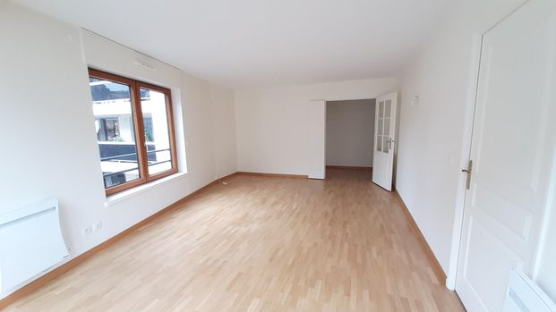 location Appartement T3 DE 70.24m² À PARIS - Photo 1