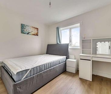 Woolhampton Way, Reading, RG2 - Photo 4