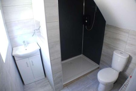 Broughton Drive, Liverpool, L19 - Photo 5