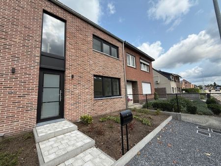 Moderne en ruime woning met 3 slaapkamers - Photo 2