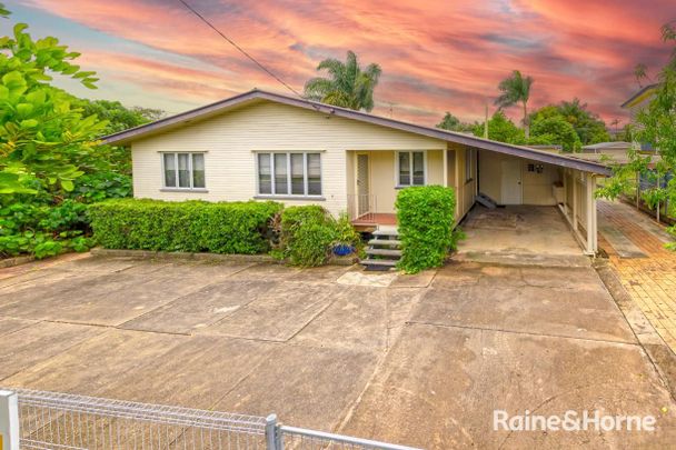 38 Cascade Street, Raceview, QLD 4305 - Photo 1