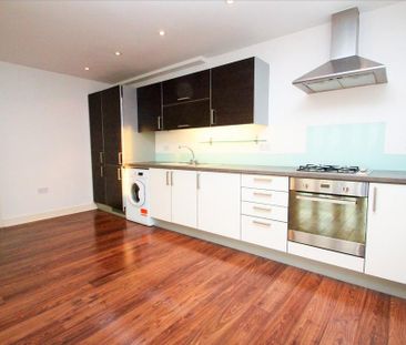 2 bedroom apartment to rent - Photo 4
