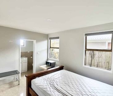 Great Location - Photo 3