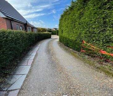 4 bedroom bungalow to rent - Photo 2