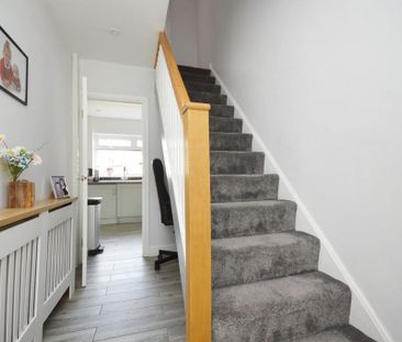 3 bedroom terraced house to rent - Photo 5