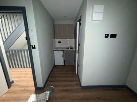 Studio Flat, Stirling Road, HA3 - Photo 5