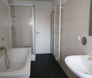 4 Raum Wohnung in Buckau - frisch renoviert, mit Tageslichtbad & Ba... - Photo 2