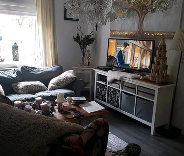 Erdgeschosswohnung, super schick, komplett saniert - Foto 1