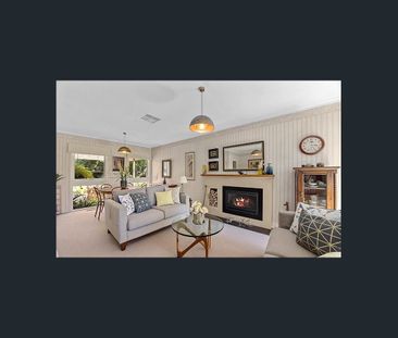 Charming Court Oasis - Photo 3