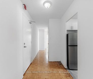 For Lease - 165 Colborne Avenue Unit# 402, Richmond Hill, Ontario - Photo 5