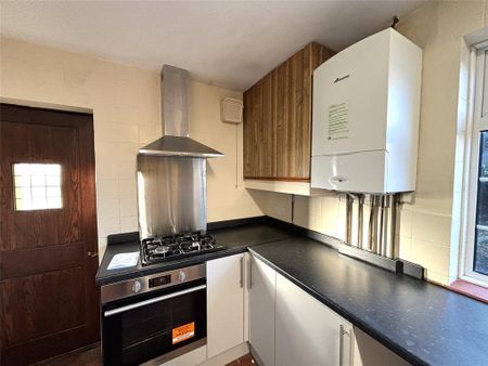 5 bedroom detached house to rent - Photo 5