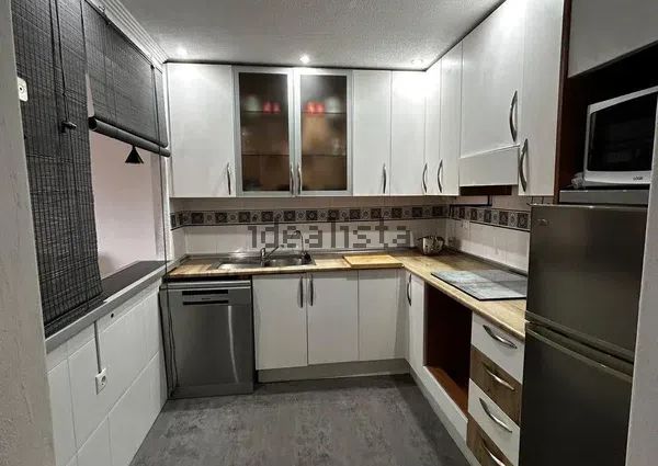 Alquiler de piso en Calle Comunidad Valenciana, 30