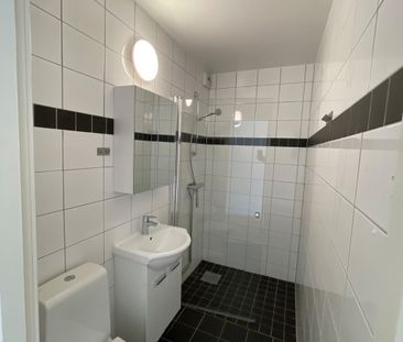 Rönnebergsgatan 18, Öster - Photo 3