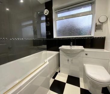 Ridge Hill Lane, Stalybridge - Photo 6