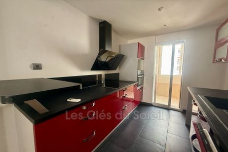 Location appartement 2 pièces 54 m² Toulon - Photo 4