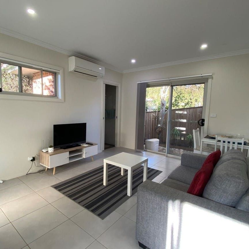 Furnished One Bedroom Granny Flat - Photo 1