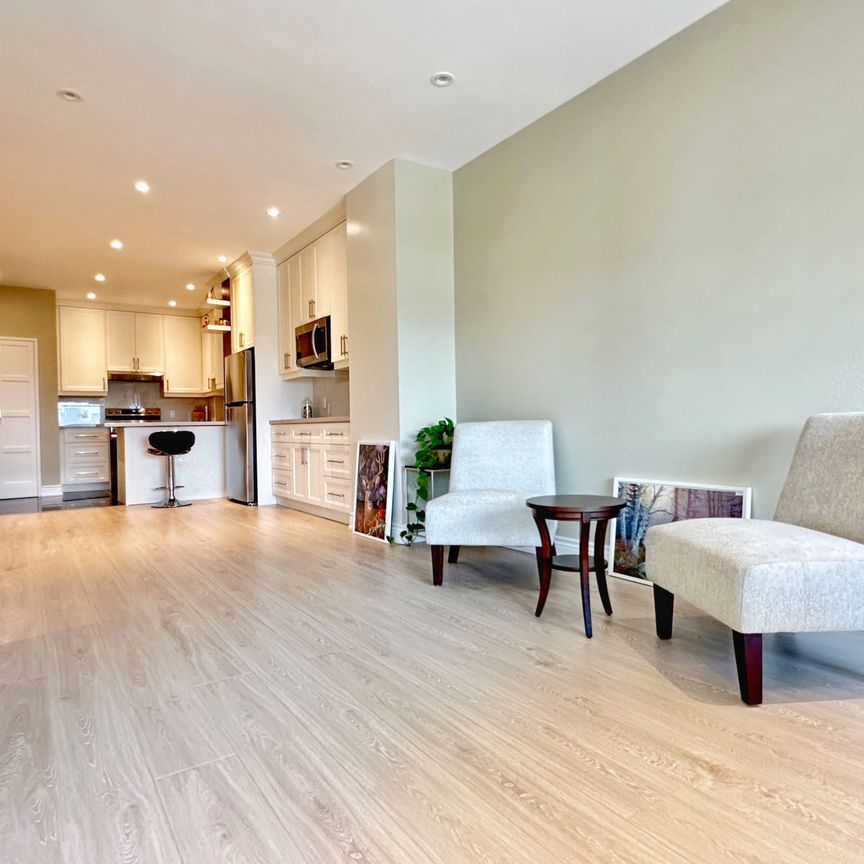 For Lease - 102 Bloor Street Unit# 1001, Toronto, Ontario - Photo 1