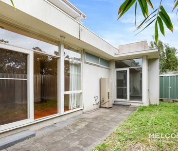 MODERN COMFORT - UNFURNISHED - Photo 4