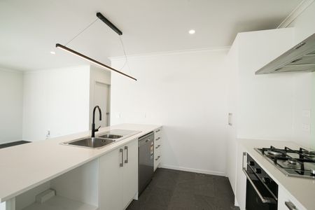 Modern Comfort & Family Living - Photo 2