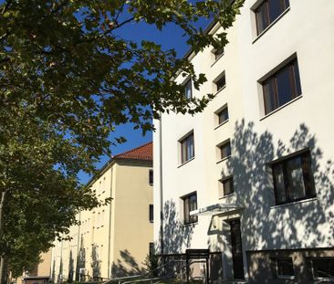 Gemütliche 3-Raum-Wohnung mit Badewanne und sonnigem Balkon - Foto 2