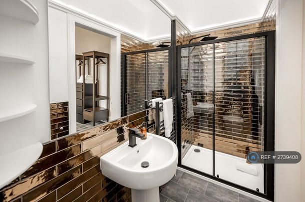 3 bedroom flat to rent - Photo 1