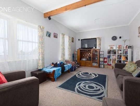 Low maintenance three bedroom home - Photo 1