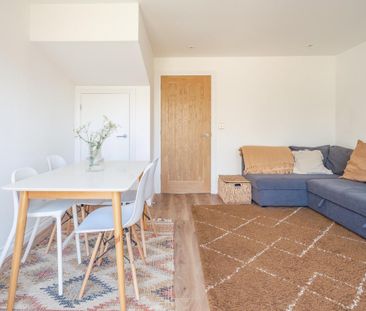 2 bedroom semi-detached house to rent - Photo 3