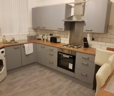 1 bedroom house of multiple occupation to rent - Photo 6