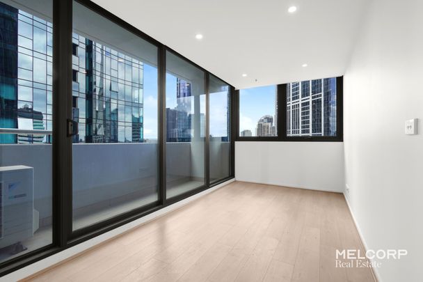 TWO-BEDROOM APARTMENT WITH PANORAMIC CITY VIEWS - UNFURNISHED - Photo 1