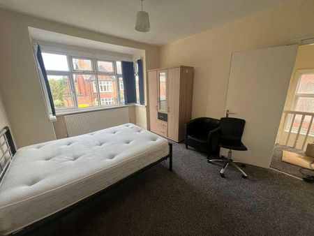 Arnesby Road: Bedroom House, NG7 - Photo 2