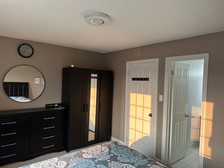 For Lease - 4695 Kingston Road Unit# 44, Toronto, Ontario - Photo 3