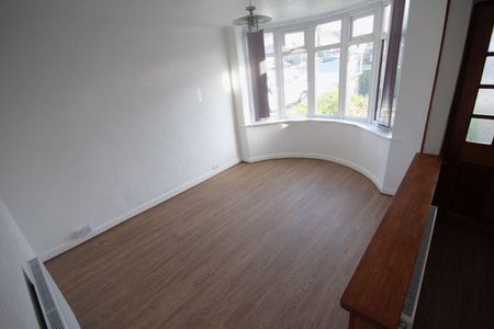 3 bedroom semi-detached house to rent - Photo 3