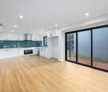 Brand New 3-Bedroom Homes in Prime Central Frankston – Walk to Ever... - Photo 3