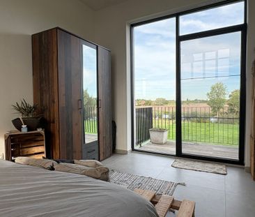 Prachtig en ruim appartement met uitzicht op Leiearm - Photo 2