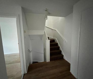 3 bedroom maisonette to rent - Photo 3