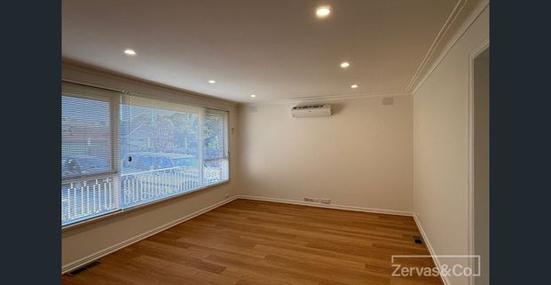 Family Residence in a Peaceful Court Setting - Photo 1