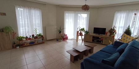 Appartement te huur in Waregem voor € 650 met 1 slaapkamer - Photo 2