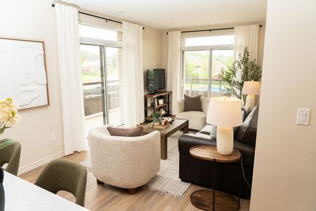 South Carriage Place II - Photo 2