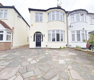 Westland Avenue, Hornchurch, RM11 - Photo 3