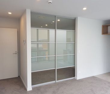 Brand new one bedroom apartment - Photo 6
