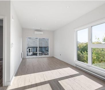 Nouveau 4½ à louer — à deux pas du R.E.M.Deux-Montagnes! - Photo 2