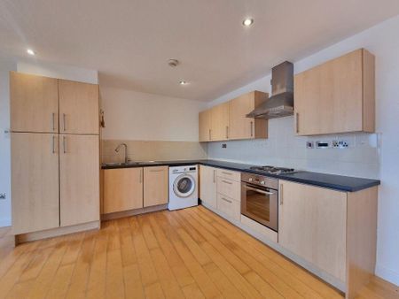 2 bedroom flat to rent - Photo 5