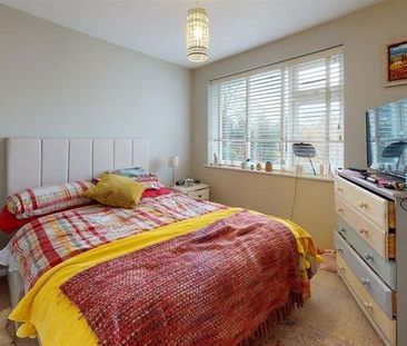 3 bedroom end of terrace house to rent - Photo 1