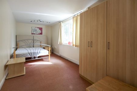 1 View Apartments, Victoria Terrace Back, Newcastle Upon Tyne, NE15 9AA - Photo 5