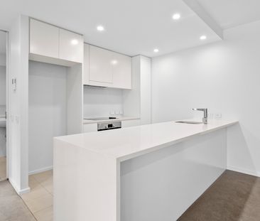 126/50 Eastlake Parade, Kingston ACT 2604 - Apartment For Rent | Do... - Photo 6